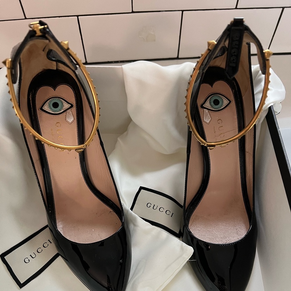 Gucci 38.5 . Recently cleaned, polished and re-heeled professionally.